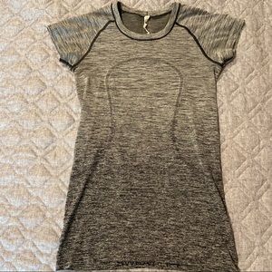 Lululemon Swiftly Tech Short Sleeve Crew